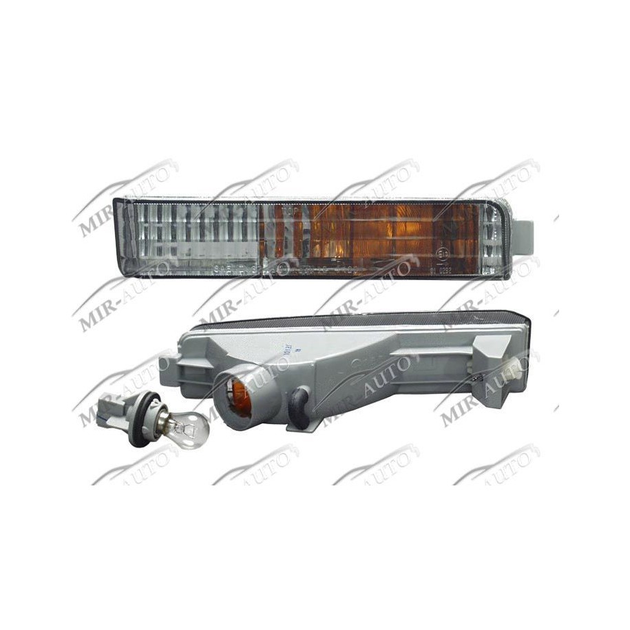 Указатель поворота передний