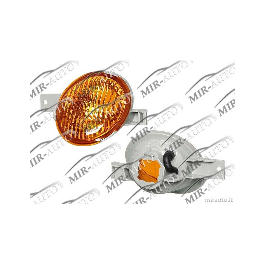 Указатель поворота передний