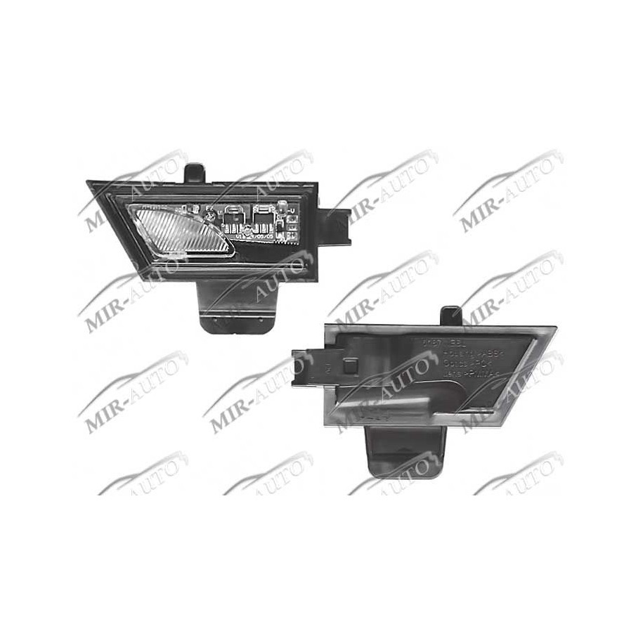 Лампа внутрисалонного освещения