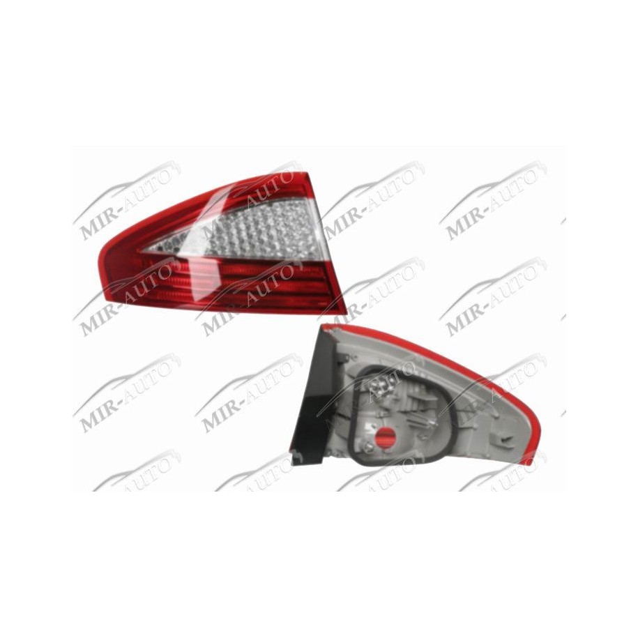Tail light