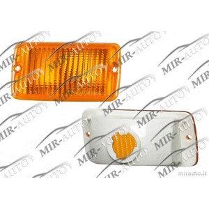 Front indicator with parking lamp