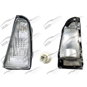 Указатель поворота передний