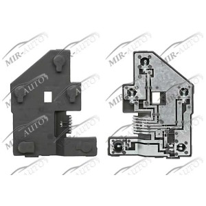 Tail light bulb holder