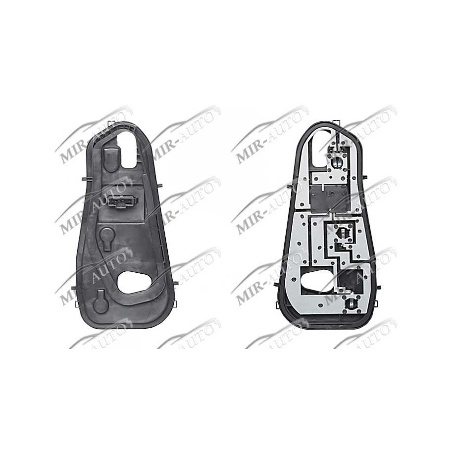 Tail light bulb holder