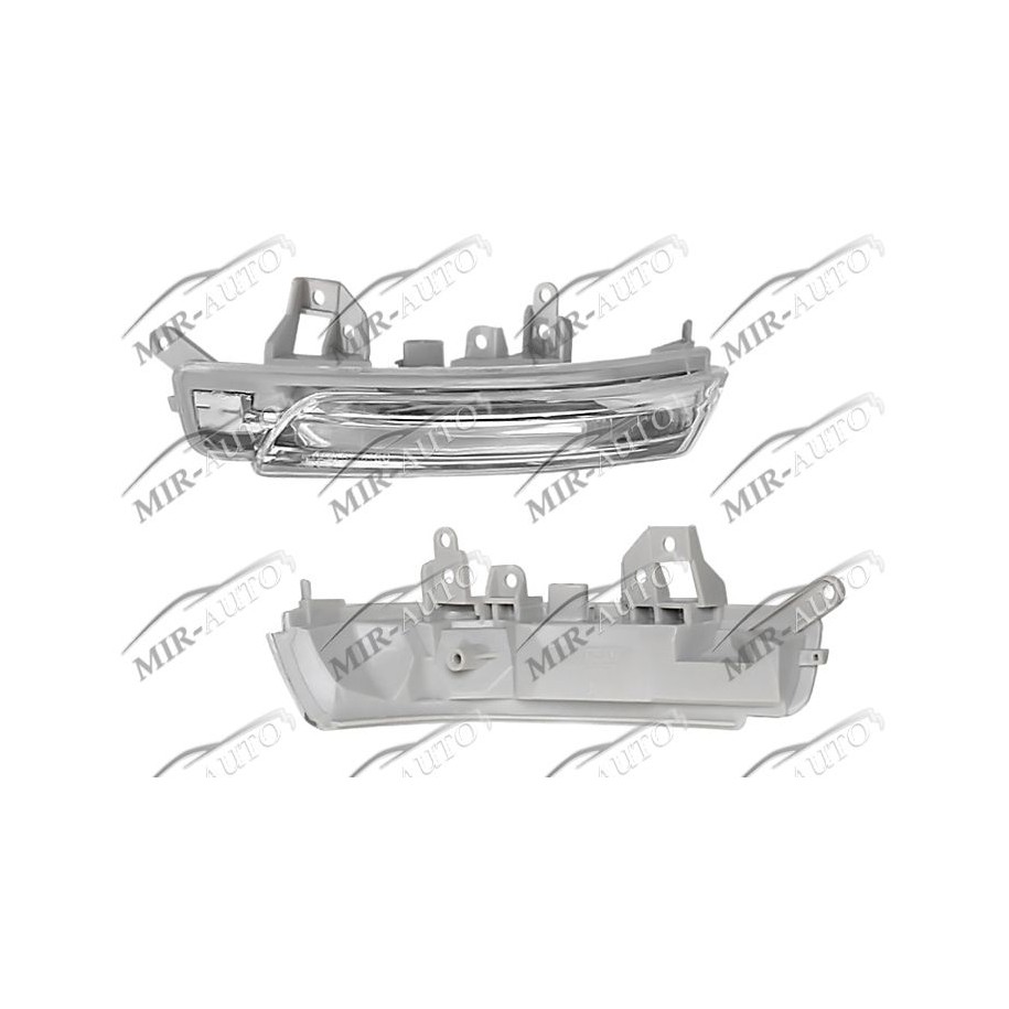 Side indicator in mirror