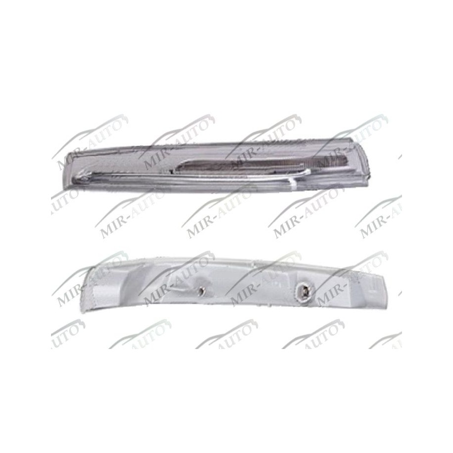 Боковой указатель поворота в зеркале