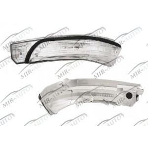 Боковой указатель поворота в зеркале