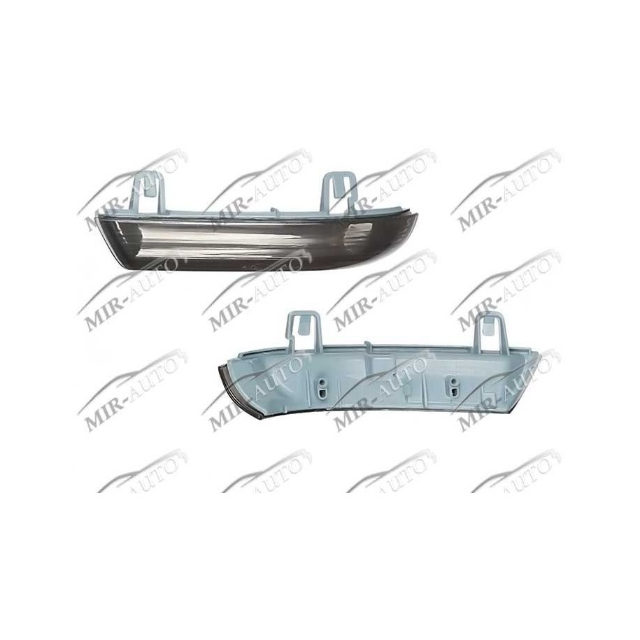 Боковой указатель поворота в зеркале