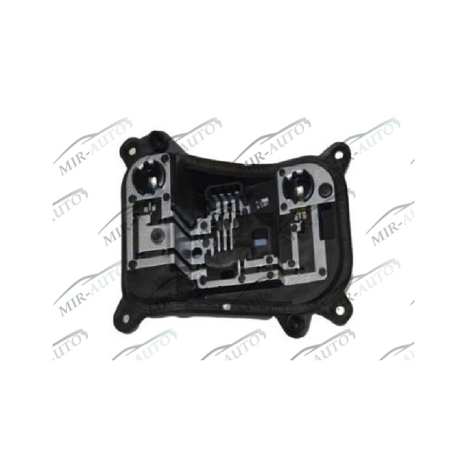 Tail light bulb holder